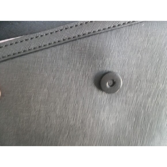 Betsey Johnson Black PU Satchel Bag w/ Heart Lock Accent & Detachable Crossbody - Picture 9 of 12